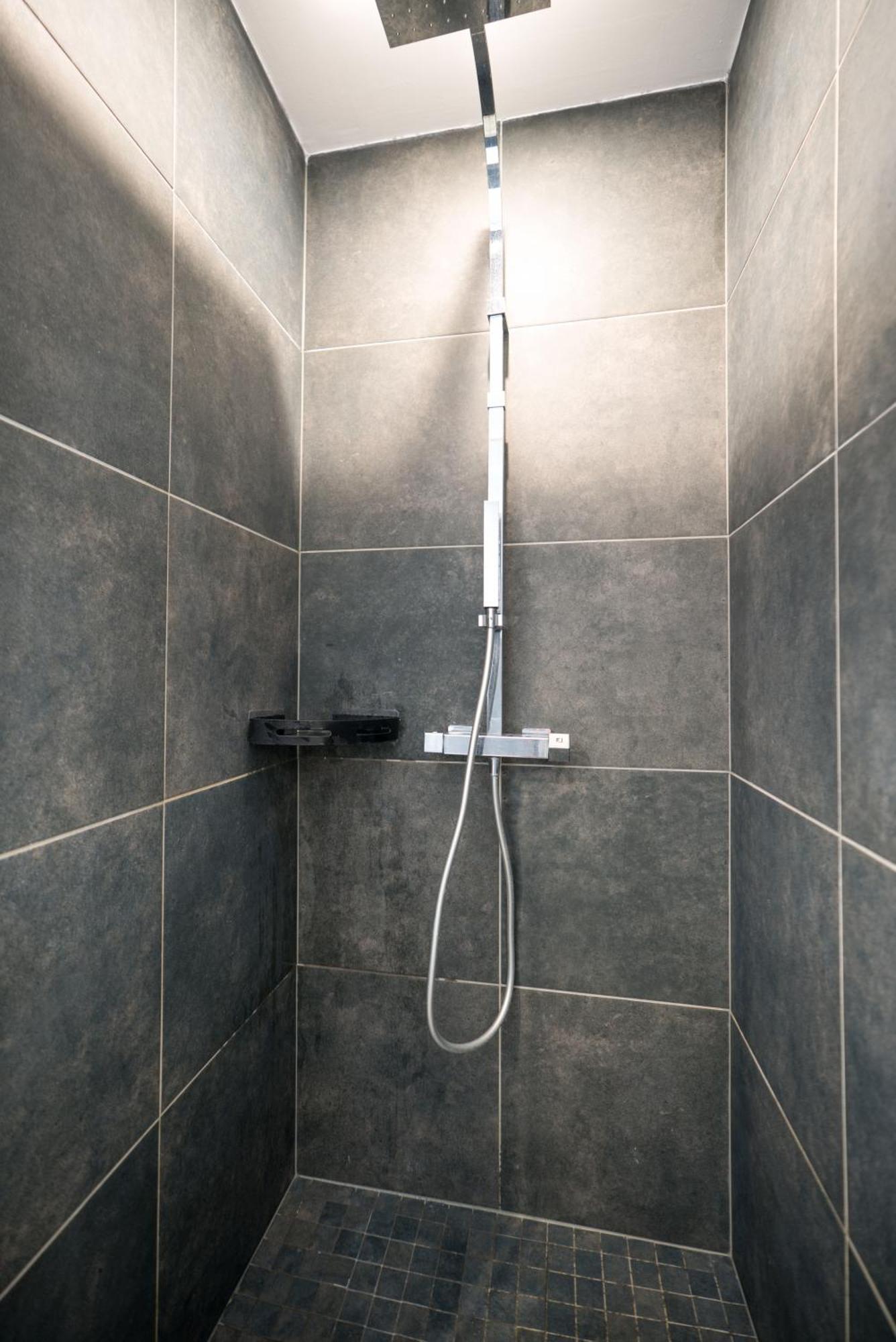 Maison T4 Climatisee Avec Jacuzzi A Lagord Luaran gambar